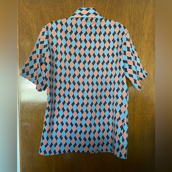 Men’s Vintage party shirt EUC - Picture 4 of 4